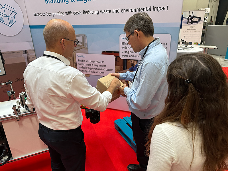 Inspection of the large layout with high data content printed directly on the shipping box with Infinity MkII